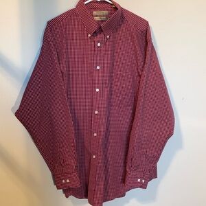 Men’s Extra Large Roundtree and Yorke Button-down collar shirt